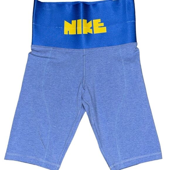 NIKE WOMEN’S TIGHT FIT HIGH RISE MOVE TO ZERO WORKOUT SHORTS IN SIZE XS NWT - Picture 2 of 6